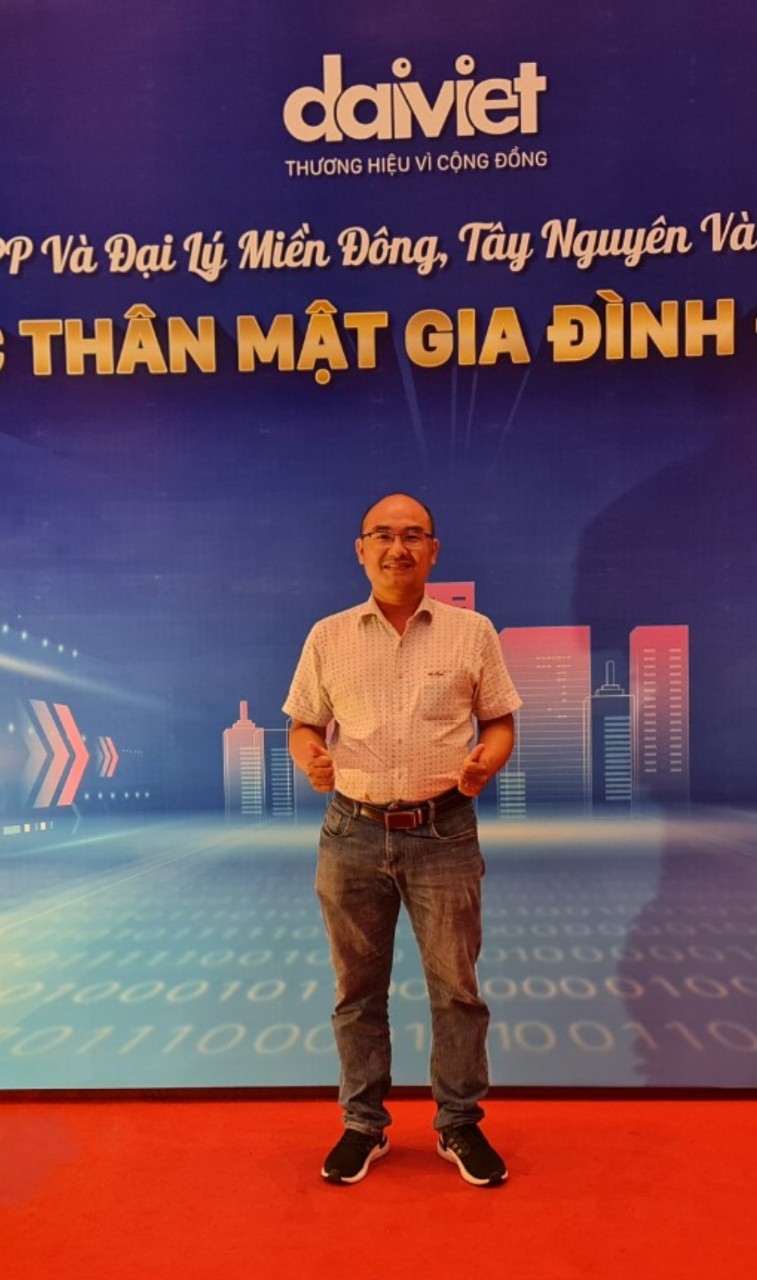PHÙNG MẠNH HÀO - DOANH NHÂN THÀNH CÔNG NHỜ CUNG CẤP CÁC SẢN PHẨM ĐIỆN MÁY