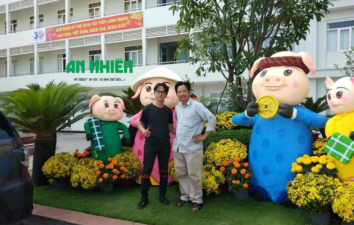CHÀNG TRAI 9X KHỞI NGHIỆP VỚI TÌNH YÊU HỘI HỌA MÃNH LIỆT